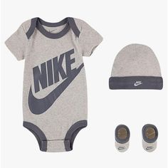 Super Cute Nike Onesie Set With A Matching Beanie And Matching Socks. Still New In Box. Newborn To Six Months In Size. New In Box. Nike Onesie, Matching Socks, Newborn Onesies, Baby Cap, Toddler Boy Outfits, Baby Boy Or Girl, Baby Gift Sets, Baby & Toddler Clothing, Unisex Baby