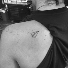 Minimalist Tattoo Art By The Famous JonBoy Who Inked Kendall Jenner Minimalist Tattoo Meaning, Paris Tattoo, Typography Tattoo, French Tattoo, Kunst Tattoos, Tattoo Trend, Muster Tattoos, Delicate Tattoo, Most Popular Tattoos