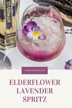 Elderflower and Lavender Spritz Lavender Garnish Cocktail, Mocktails For Mother’s Day, Easy Mother’s Day Cocktails, Mothers Day Drinks, Mothers Day Cocktails, Spring Mocktail, Lavender Spritz, Sparkling Cocktails, Lychee Martini