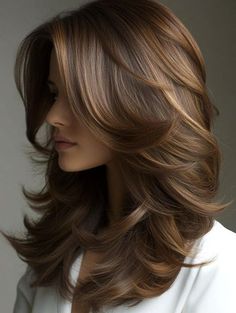 Volume Haircut, Butterfly Layers, The Butterfly Haircut, Medium To Long Hair, Butterfly Haircut, Easy Hair Cuts, Layered Haircuts For Medium Hair, Medium Layered Haircuts