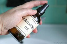 How to Make Magnesium Oil Spray: Magnesium Chloride Oil Benefits Magnesium Oil Spray Benefits, Benefits Of Magnesium Oil, Medicinal Herbs Remedies, Herbs Remedies, Diy Lotions, Magnesium For Sleep