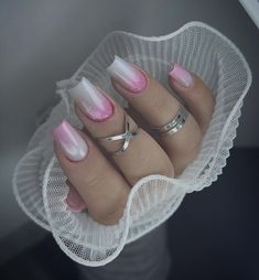 Faça uma renda de 2 mil a 5 mil reais com designer de unha e seja nail designer de sucesso tendo sua agenda lotada! Nail de sucesso