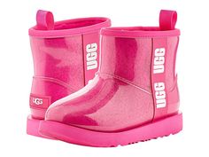 UGG Kids Classic Clear Mini II (Toddler/Little Kid/Big Kid) - Girls Shoes : Rock Rose : Warm on the inside and waterproof on the outside, the UGG Kids Classic Clear Mini II rain boots give you the best of both worlds. Updating the iconic original, this new waterproof boot delivers fashion, function, and feel. Translucent waterproof TPU molded upper enclosing curly faux shearling, signature UGGpure wool lining, and a removable UGGpure insole. Lightweight and weather-rated to temperatures as low a Baddie Shoes, Shoes Game, Brown Ugg Boots, Luxury Baby Clothes, Girls Ugg Boots, Uggs Boots, Crocs Fashion, Ugg Kids, Rock Rose