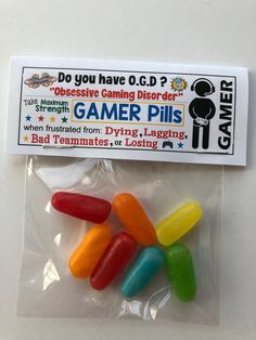 Gag gift - Goody Bags! - GAMER PILLS This listing is for : 1 - GAMER PILLS Bag What do you get for that person who has EVERYTHING! Or that hard to buy for Uncle, co-worker or neighbor ??? Look no further.... check out our new selection of GAG GIFT BAGS! These cute, silly little bags are sure to bring a chuckle to any recipient !! Add to the top of a gift, leave in your neighbors mailbox or co-workers desk :) They are perfect for funny co-worker gifts, birthdays, retirement, white elephants too P Gifts For Picky People, Funny Gifts For Guys, Workers Desk, Cheap Christmas Presents, Bd Gift, Xmas Games