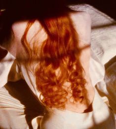 Red Curly Hair, Lily Evans, Brunette Highlights, Ginger Hair, Character Aesthetic, Divine Feminine, Aesthetic Photo, Aesthetic Girl, Redheads