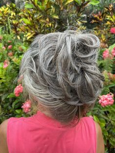 Juva gray messy bun thin hair on top Enhancing Gray Hair, Brighten Gray Hair, Grey Hair Inspiration, Gray Hair Growing Out