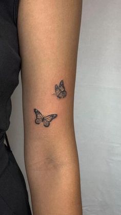 Small For Arm Tattoos For Women, Butterfly Forearm Tattoo, Butterfly Arm Tattoo, Butterfly Tattoo Arm, Butterfly Tattoos On Arm, 16 Tattoo, Tato Minimal, Tattoo Butterfly, Butterfly Tattoos For Women