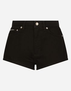 Cotton denim shorts: Black High-waisted 5 pockets Branded metal and leather tag Branded label on the coin pocket Inner leg: 4.5 cm Hem: 30 cm Zipper and branded metal button fastening The model is 175 cm tall and wears a size IT 40 Made in Italy Dress Reference, Chanel Loafers, Denim Shorts Black, Png Clothes, Feminine Chic, Corduroy Shorts, Leather Tag, Denim Patches, Blue Denim Shorts