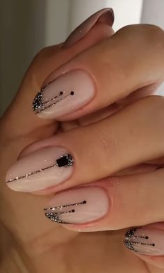 Unghie Sfumate, Classic Nails, Makijaż Smokey Eye, Almond Acrylic Nails, Gel Nail Designs, Nail Art Ideas, Classy Nails