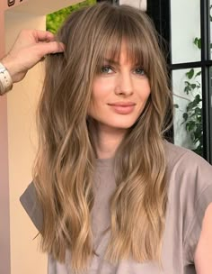 Bangs And Balayage, Messy Wavy Hair, Hair Change, Classic Wear, Long Bangs, Wispy Bangs, Long Hair With Bangs, Long Wavy Hair