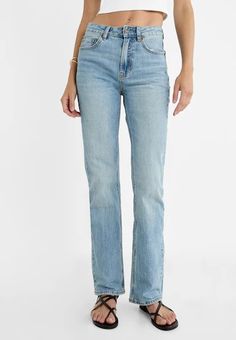 D98 straight-leg vintage effect jeans - Women's fashion | Stradivarius United States Straight Leg Washed Blue Jeans, Washed Blue Straight Leg Jeans, Washed Blue Straight Jeans, Straight Washed Blue Jeans, Faded Flare Jeans With Straight Hem, Straight Washed Blue Rigid Denim Jeans, Washed Blue Flare Jeans In Rigid Denim, Trendy Straight-leg Medium Wash Pants, Trendy Medium Wash Straight Pants