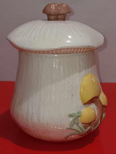 Here is a nice vintage 8.5" Arnels Mushroom Cookie Jar in pretty nice shape. This is one of three of these I have but are different sizes so check those out and grab them too so they wont be lonely divided. Ships for an incredible 5.99 and ships same day ordered and arrives quickly and safe. Napco Cookie Jar, Cute Cookie Jar, Mushroom Cookie, Mushroom Cookies, Vintage Mushroom, Cute Cookies, Kitchen Jars Storage, Cookie Jars, Storage Jars