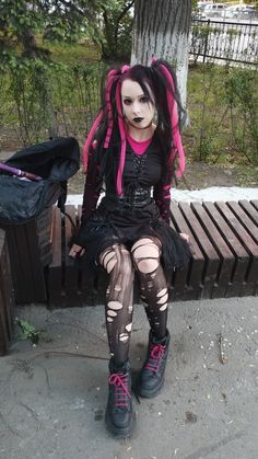 #cybergoth Colourful Goth Outfit, Perky Goth Outfits, Industrial Outfit, Cybergoth Makeup, Cybergoth Outfits, Alt Girl Outfits, Cybergoth Aesthetic, Neo Goth, Perky Goth