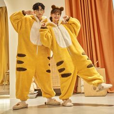 Flannel Unisex Winter Onesies For Adults Tiger Clothes Women Anime Onesies Pajamas Overalls One Piece Pajamas Onesies, Animal Onsies For Women, Animal Onesie Pajamas, Onzie Pajamas Bear, Onesie Pajamas Women Animel Cute, Matching Onesies, Teddy Bear Shop, Giant Teddy, Long Cat