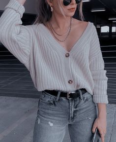 Winter Outfit 2023, Aesthetic Vogue, Casual Winter Outfit, Cold Weather Style, Hanna Marin, Outfits Dressy, Outfit 2023, Book Aesthetics, Casual Winter Outfits