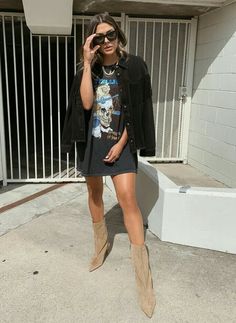 Boots With Summer Outfit, Graphic Tee Boots Outfit, Outdoor Chic Outfit, Graphic T Shirt Dress, Tshirt Dress With Boots, Graphic Tee Dress Outfit, T Shirt Dress With Boots, Long Shorts Cowboy Boots, Oversized T Shirt Cowboy Boots