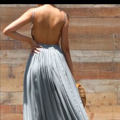 Beautiful Full Length Sage Green Maxi Dress. Never Worn. Gray Maxi Dress For Spring Beach Outing, Gray Summer Dress For Date Night, Chic Gray Dress For Vacation, Gray Flowy Summer Dresses, Flowy Gray Summer Dresses, Summer Flowy Gray Dresses, Chic Gray Beach Dress, Elegant Gray Beach Dress, Sage Green Maxi Dress