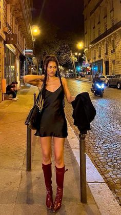 Thigh High Boots Mini Dress, Mini Dress Going Out Outfit, Boots Outfit Night Out, Alix Earle Outfits Going Out, Paris Clubbing Outfit, Chicago Club Outfit Night, La Club Outfit Night Out, Summer Club Outfits Night Clubwear, Red Boot Outfit Ideas