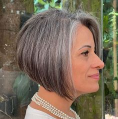 Naturally Gray Short Stacked Bob Short Hairstyles For Older Women, Hairstyles For Older Women, Short Hairstyles Fine, Stacked Bob, Fine Straight Hair, Stacked Bob Haircut, Natural Wavy Hair, Short Grey Hair, Long Layered Haircuts