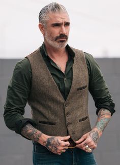 Rugged Fashion, Mens Fashion Cardigan, Alpha Males, Older Mens Fashion, Mens Vest Fashion, Tweed Waistcoat, Wedding Clothing, Mens Fashion Smart, Mens Fashion Rugged