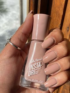 Buff and Tumble by Sally Hansen #sallyhansenbuffandtumble#buffandtumble#nudenails#nudenailpolish#nailpolishideas#naturalnails#longnails#longnaturalnails Nail Art Designs Diy, Sally Hansen, Diy Design, Art Designs, Hair And Nails, Nail Art Designs, Art Design