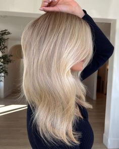 Blonde Hair Formal Hairstyles, Fresh Blonde Balayage, Neutral Blonde Shadow Root, Bright Blended Blonde, Bright Beige Blonde Hair, Creamy Blonde Hair Balayage, Different Tones Of Blonde Shades, Blonde Full Head Highlights, Rich Blonde Hair