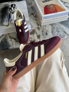 Eastetic Shoes, Samba Adidas Shoes, Adidas Samba Maroon Outfit, Cherry Sambas, Adidas Samba Maroon, Maroon Sneakers Outfit, Adidas Snikers, Maroon Sambas Outfit, Maroon Sambas