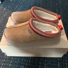 These Aren’t Sold Anymore. I Got Them For Christmas But They Just Arrived And Don’t Fit! Make An Offer Ugg Womens Shoes, Ugg Slipper Shoe, Ugg Boot Slippers, Ugg’s Slippers, Tan Ugg Slippers, Ugg Platform Slippers, Tasman Slippers, Slipper Shoes Women, Clear Boots