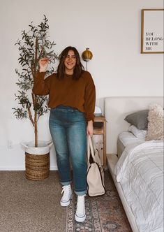 Cool Mom Outfits Plus Size, Curvy Winter Outfits Casual, Curvy Boho Fashion, Winter Womens Outfits, Midsize Fall Outfits 2024, Barista Fits, Alternative Fall Fashion, Ireland Fits, Fall Plus Size Outfits