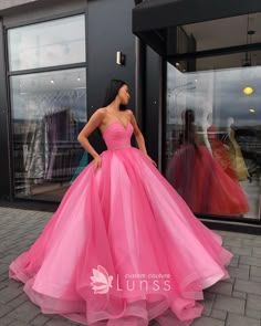 Lavender Satin Tulle Strapless Quinceanera Ball Gown - Lunss Ball Gown Prom Dress, Dress With Pleats, Tulle Ball Gown, Pretty Prom Dresses, Beauty Dress, Pink Dresses, Ball Gowns Prom, Gown Prom, Prom Dresses Ball Gown