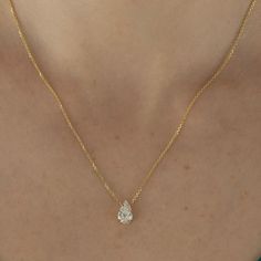 Pear Shaped Diamond Pendant, Pear Shape Diamond Necklace, Gold Solitaire Diamond Necklace, Minimal Diamond Necklace, Pear Diamond Necklace, Pear Shaped Diamond Necklace, Solitaire Necklace, Accesories Jewelry, Diamond Solitaire Necklace