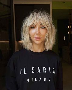 50 Trendiest Short Bob Haircuts Melena Bob, Haircuts For Round Face, Shaggy Lob, Lob Haircuts, Lob Hairstyle, Lob Haircut, Round Face Haircuts, Short Bob Haircuts, Bob Haircuts