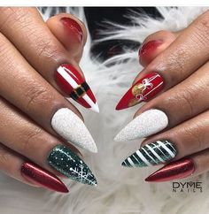 Pointy Christmas Nails, Christmas Manicure, Pointy Nails, Stiletto Nail Art, Ombre Acrylic Nails, Stiletto Nails Designs, Ballerina Nails