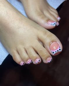 Design For Toe Nails, Cowprint Nail Design Pink, Toes Inspo Nails, Cute Toes Nails Designs, Cow Print Toe Nails, Color French Tip Toes, Toe Nail Art Designs Toenails, Nail Toes Ideas