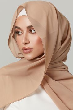 Hijab Caps, Mode Turban, Chiffon Collection, Scarf Tying, Hijab Tutorial, Hijab Outfit, Muslim Women