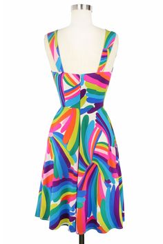 Share in our mission to bring color and happiness to people everywhere with our new Rainbow Bright collection! This 1960s original print is revived in slinky soft stretch rayon. Summer lovin’ styles from dreamy dresses to cool caftans. The Lucky Aloha dress combines the bodice and wide straps of the Aloha dress with the Lucky Skirt for a new summer favorite style! Adjustable Wide Straps Floaty Full skirt to Knee Length or Below Back zip Fabric Covered Topstitched Belt *Not Pictured Pockets Fabri Bright Color Dress, Black Women Business Attire, Fall Festival Outfit, Aloha Dress, Skirt Outfits Summer, Whimsical Dress, Bright Outfits, Spring Outfits Dresses, Dopamine Dressing