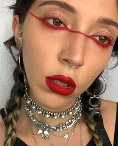 Glitter Make Up Ideas, Red Around Eyes, Editorial Makeup Photoshoot, Orange Lipstick Looks, Wet Look Eyeshadow, Simple Editorial Makeup, Eccentric Makeup Looks, Red Graphic Liner Makeup, Rebellious Makeup