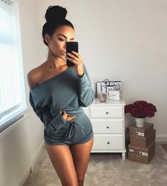 Lounge Clothes, Cute Lounge, Chique Outfits, Short Playsuit, Autumn Clothes, Tracksuit Women, College Outfits