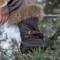 Embossed leather demi-boots with fur trimming. Shipping worldwide! Russian Boots, Real Vikings, Medieval Boots, Viking Character, Fantasy Au, Fantasy Stuff, Music People, Fur Boots, Mountain Backpack