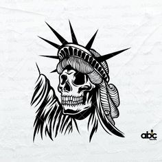 the statue of liberty skull with an eagle head on it's forehead is shown