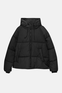 Black Puffer Jacket Outfit, Pull And Bear Jacket, Puffer Coat With Hood, Sportswear Outfits, Dr Shoes, Winter Fashion Outfits Casual, Black Puffer Jacket, Puffer Jacket Women, Jacket Outfit