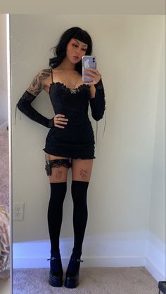 Hot Outfit Ideas Summer Baddie, Going Out Goth Outfits, Alt Bar Outfits, Hot Goth Outfits Aesthetic, Alt Night Out Outfit, Girly Emo Outfits, Goth Going Out Outfit, Emo Club Outfit, Alt Clubbing Fits