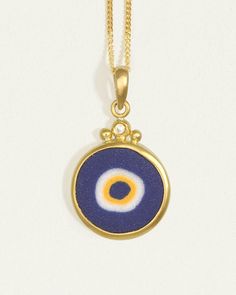 Indigo ceramic mati necklace with evil eye. Protective Turkish nazar talisman in 22k solid gold. Shop amulet pendant handcrafted in Istanbul. Indigo Necklace, Solid Gold Necklace, Necklace Craft, Sparkling Diamond, Ceramic Pendant, Blue Necklace, Evil Eye Jewelry, Engagement Ring Wedding Band, Eye Necklace