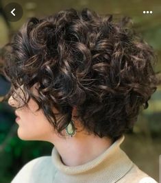 Tapered Pixie, Short Stacked Hair, Hair Plopping, Curly Pixie Cut, Hair Color Mahogany, The Curly Girl Method, Texture Hair, Wavy Bob Haircuts