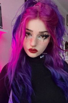 "Blonde Ambition: Warming Up Your Look with Blonde Shades" Which Hairstyle Suits Me, Purple Hair Color Ideas, Purple Hair Color, Natural Straight Hair