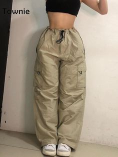 Baggy Cargo Pants Women, Cargo Outfit, Cargo Pants Outfit, Joggers Outfit, Baggy Cargo Pants, Baggy Clothes, Cargo Pants Women, Really Cute Outfits