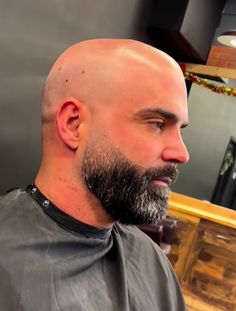 A collection of haircut and barbershop pictures for your viewing pleasure Beard Inspiration, Bald Beard, Beard Cuts, Man Beard