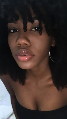 Gloss Nose Study, Poc Hairstyles, Black Noses, Big Lips Natural, Glossy Lips Makeup, Curved Nose, Big Nose Beauty, Wide Nose, Belly Button Piercing Jewelry