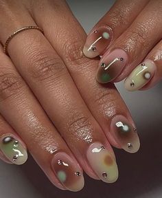 Autumn Gel Manicure, Earthy Toned Nails, Funky Neutral Nails, Burgundy And Green Nails, Earth Tone Nails Designs, Earthy Nails Designs, Brown And Green Nails, Earth Tone Nails, Purple And Green Nails