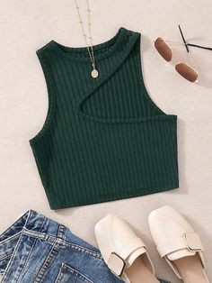 Dark Green Tank Top Outfit, Outfits Con Top Verde, Top Morley, Green Tank Top Outfit, Dark Green Top Outfit, Green Top Outfit, Elegant Tank Tops, Girls Outwear